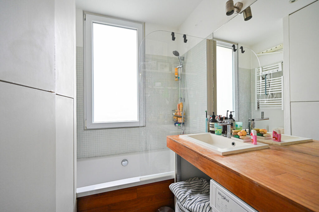 Appartement Paris 3 pièce(s) 55 m2 - Léon Immobilier