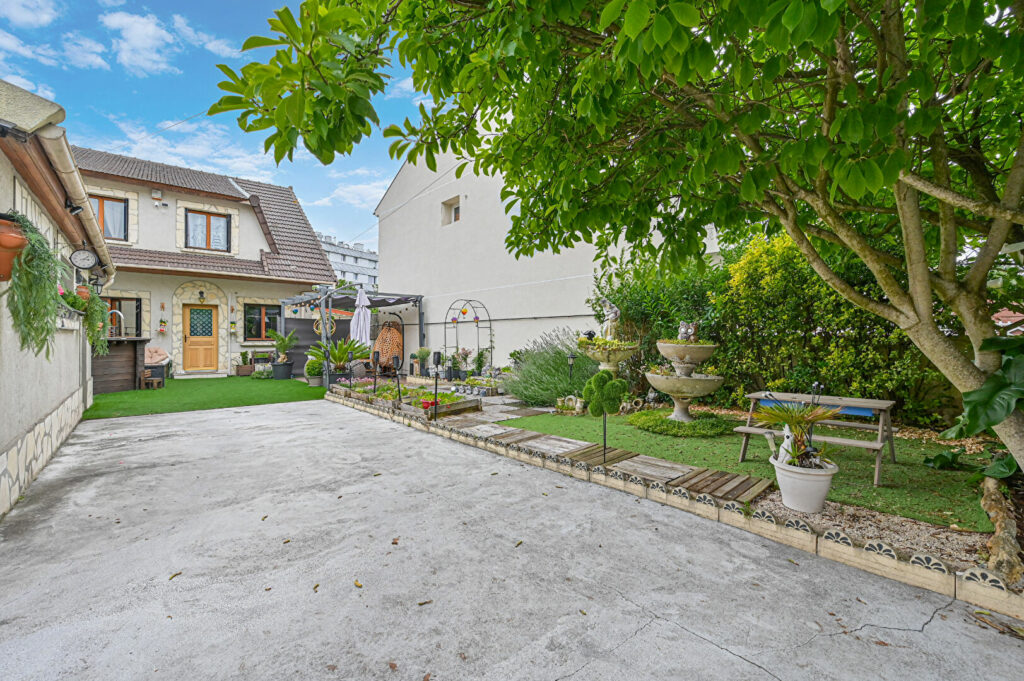 Maison Drancy 7 pièce(s) 189 m2 - Léon Immobilier