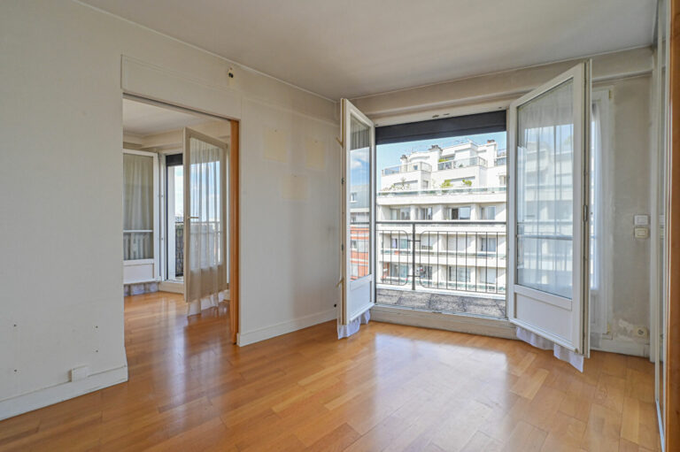 Appartement 2 pièces - PARIS 18