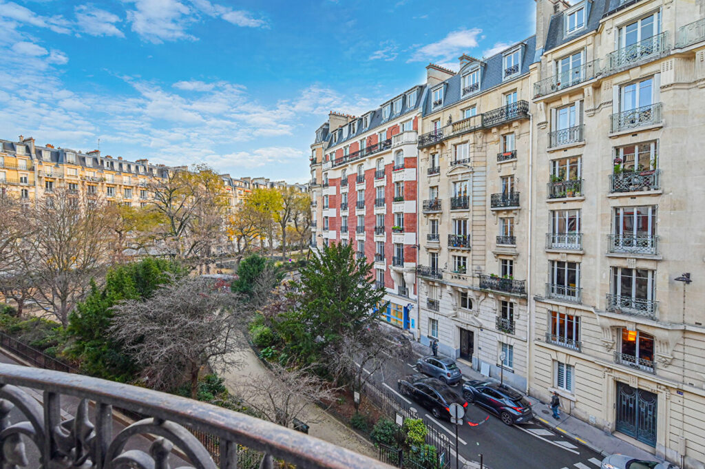 À vendre : Appartement 3 pièces à Paris – Référence 4970 - Léon Immobilier