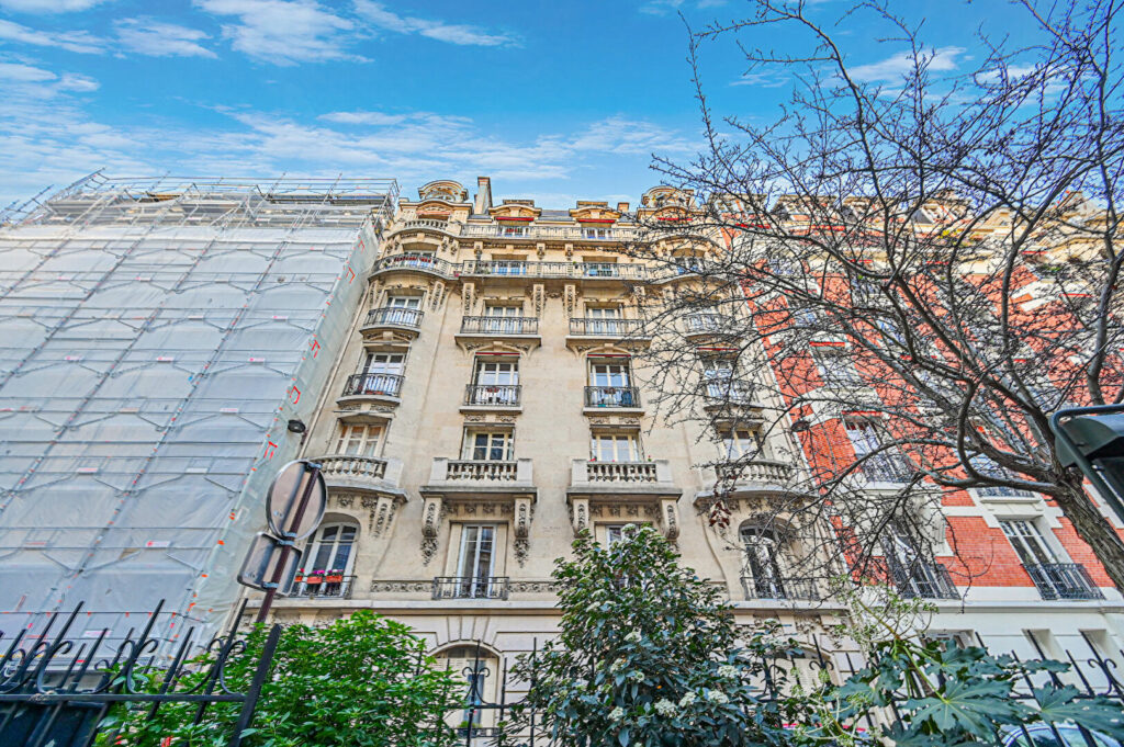 À vendre : Appartement 3 pièces à Paris – Référence 4970 - Léon Immobilier