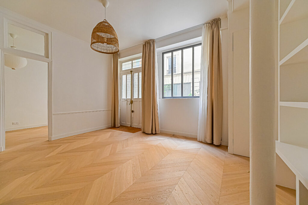 Appartement Paris 3 pièce(s) - Léon Immobilier