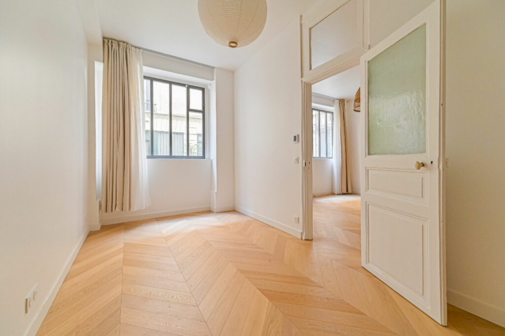 Appartement Paris 3 pièce(s) - Léon Immobilier