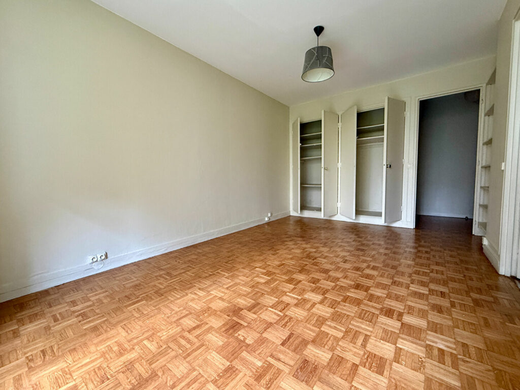 Appartement Paris 1 pièce(s) 31.08 m2 - Léon Immobilier