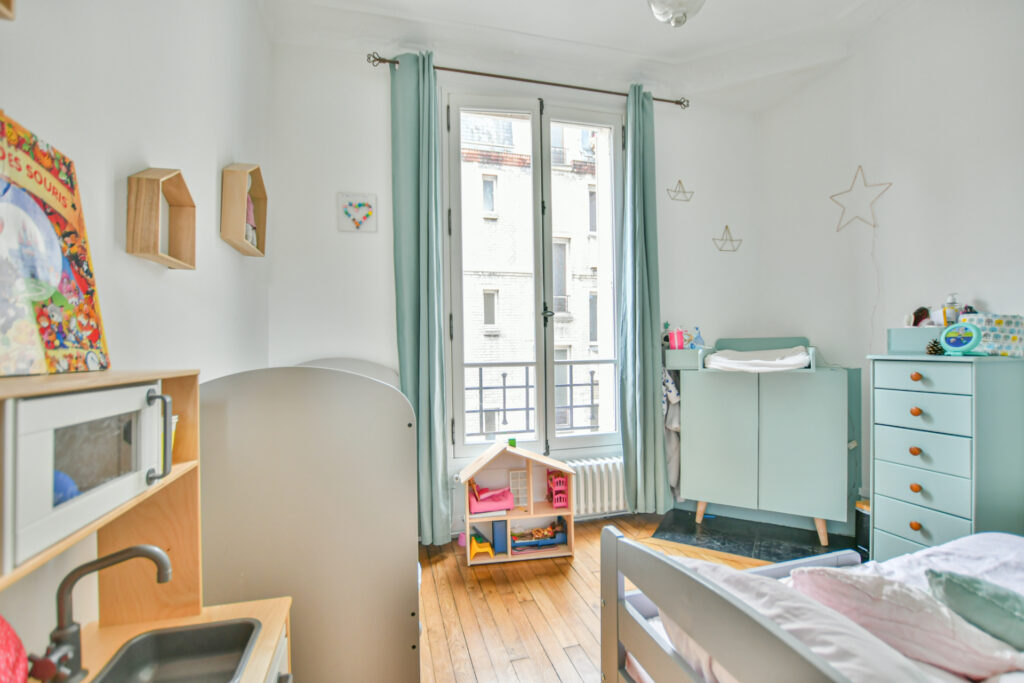 Appartement Paris – 3 pièce(s) – 74 m2 - Léon Immobilier