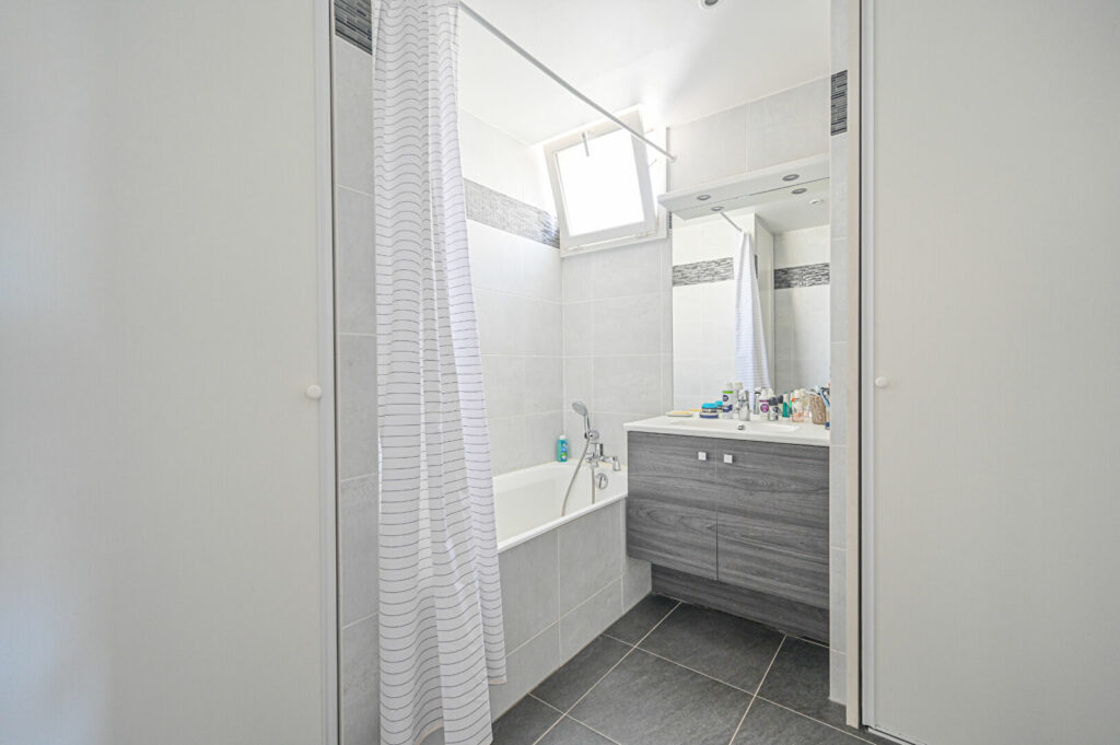 Appartement Paris – 4 pièce(s) – 99 m2 - photo 15