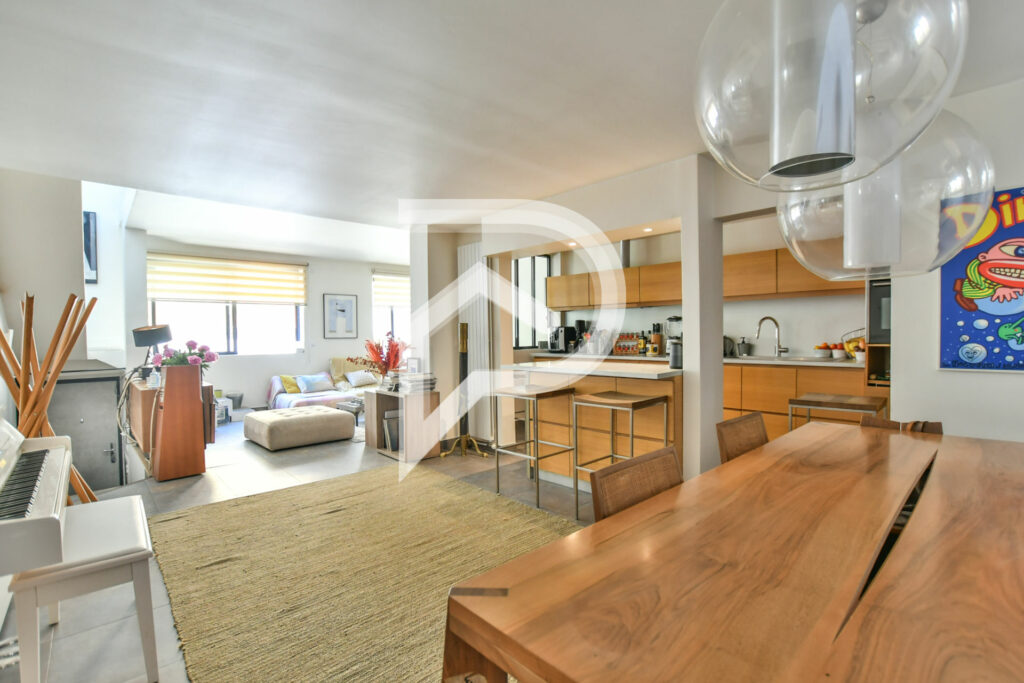 Maison de 130m2 avec terrasse - Léon Immobilier