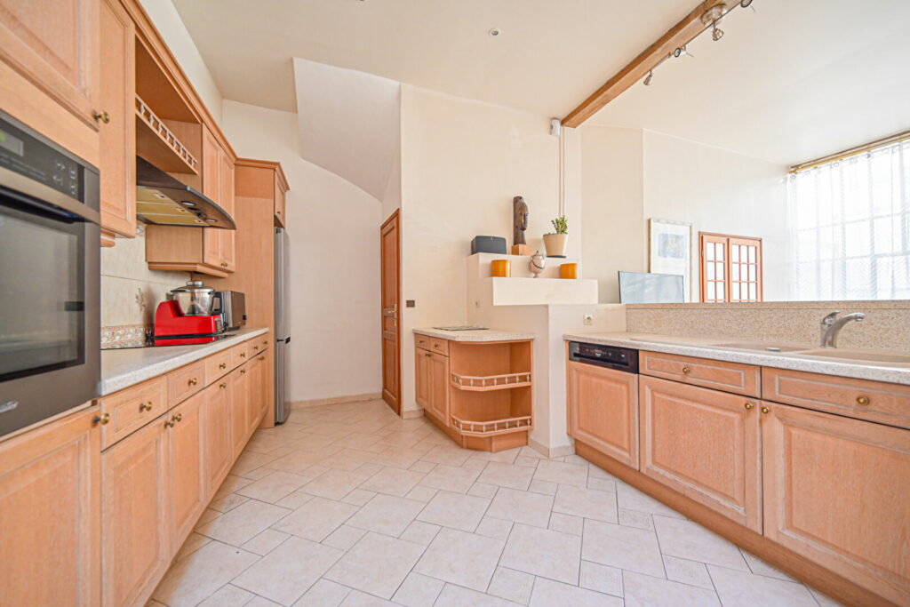 Maison 4 pièces Paris 18 120m2 - Léon Immobilier