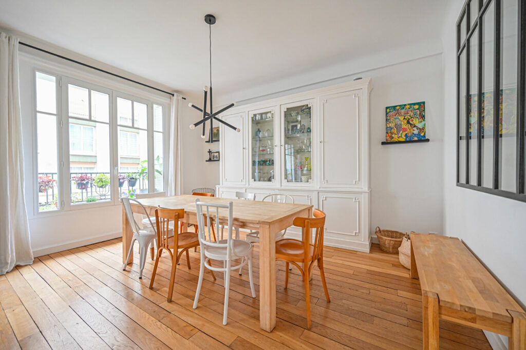 Appartement Paris 4 pièce(s) 96.52 m2 - Léon Immobilier