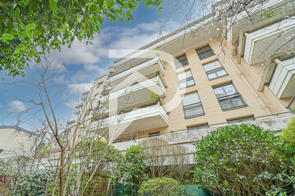 Appartement Paris 4 pièce(s) 100 m2 - photo 4