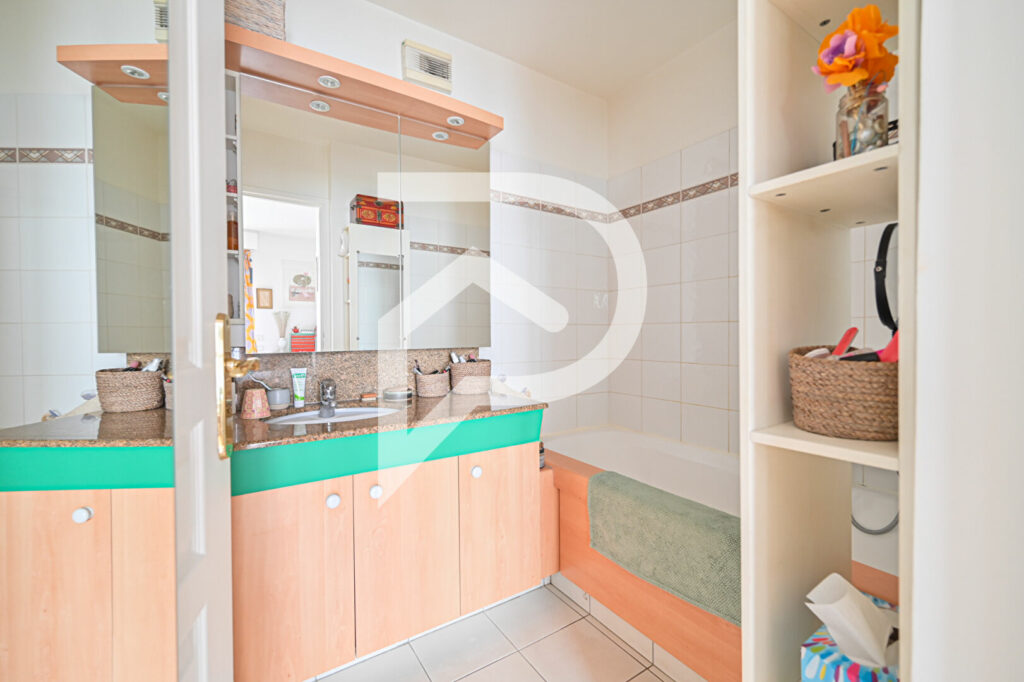 Appartement Paris 4 pièce(s) 100 m2 - Léon Immobilier