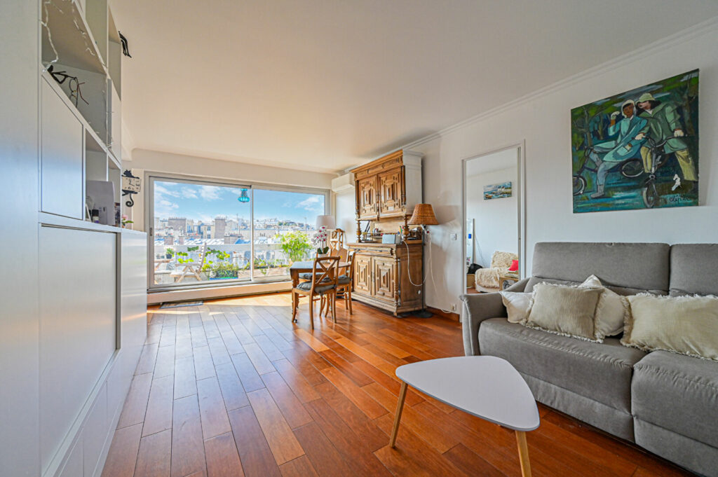 Appartement Paris 3 pièce(s) 73 m2 - Léon Immobilier