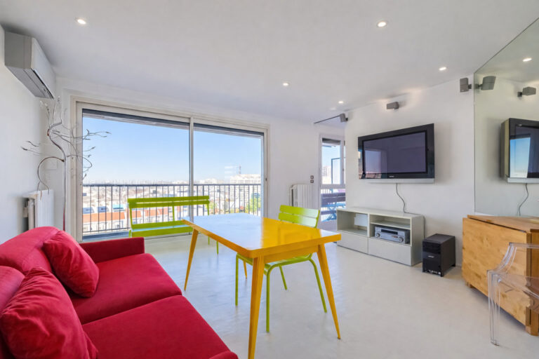 Appartement 2 pièces - PARIS 20