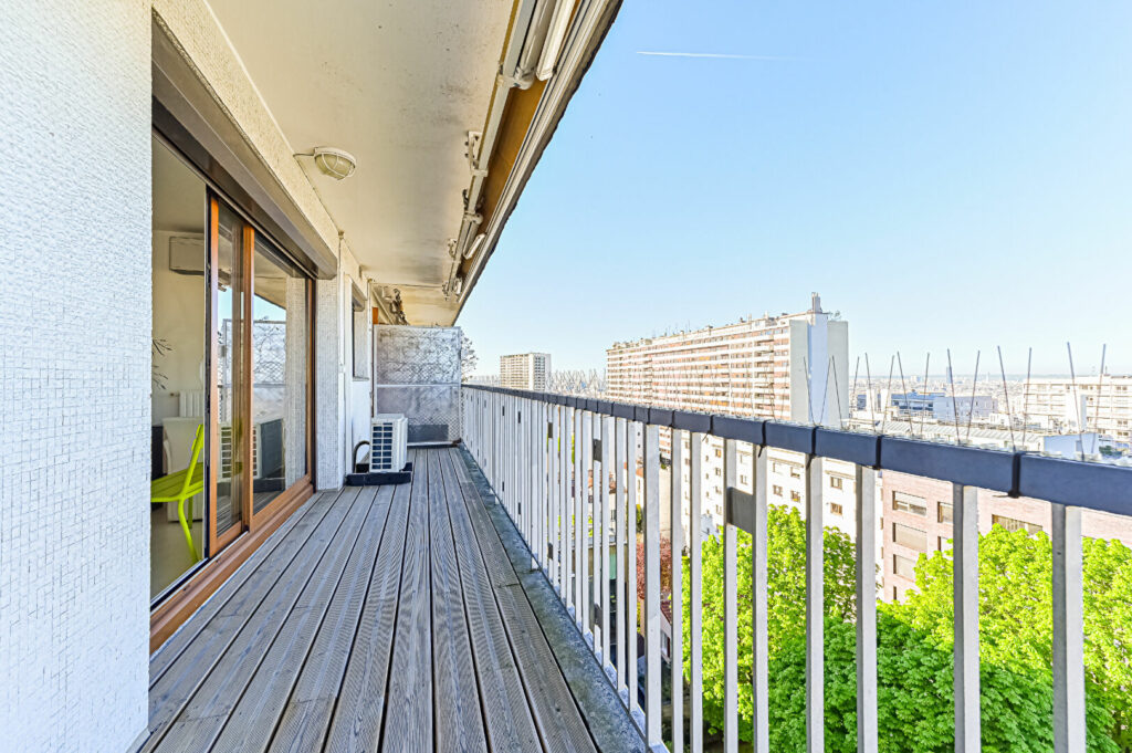 Appartement Paris 2 pièce(s) 45 m2 Vue Exceptionnelle - Léon Immobilier