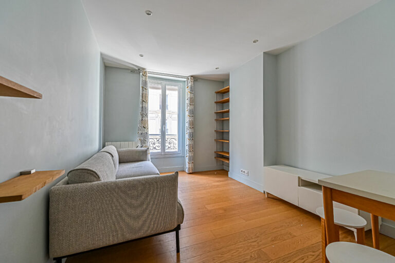 Appartement 2 pièces - PARIS 18