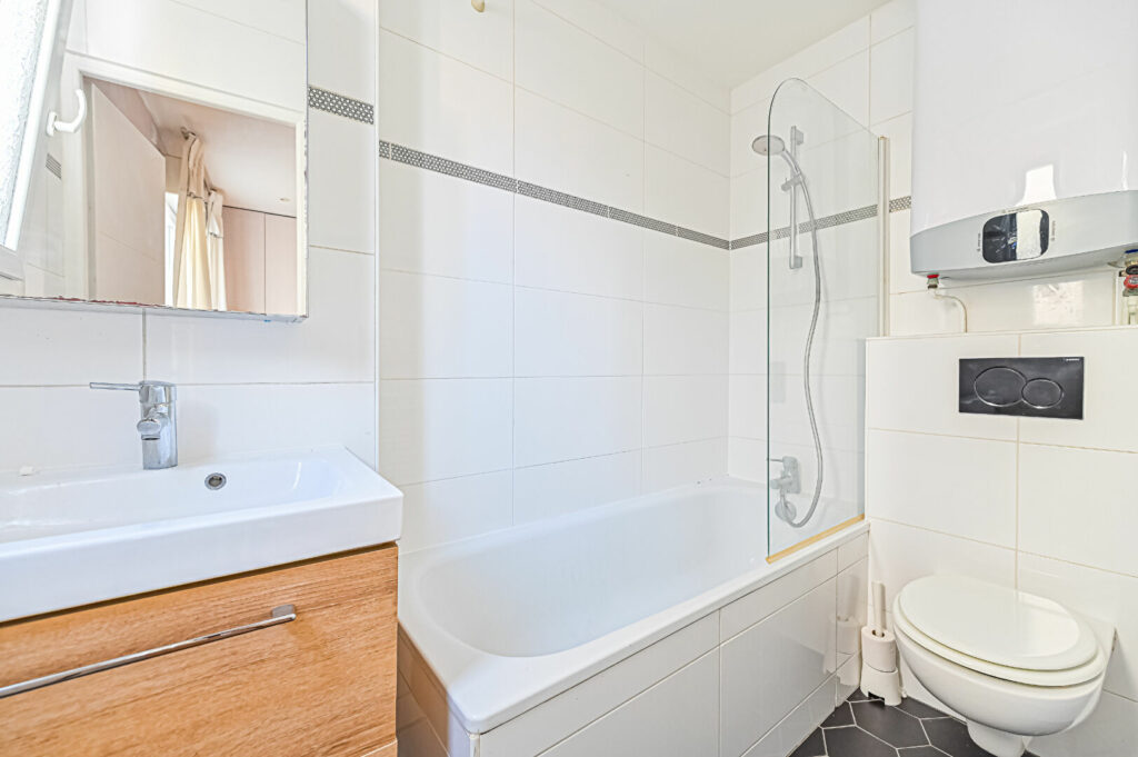 Appartement Paris 2 pièce(s) 31.62 m2 - Léon Immobilier