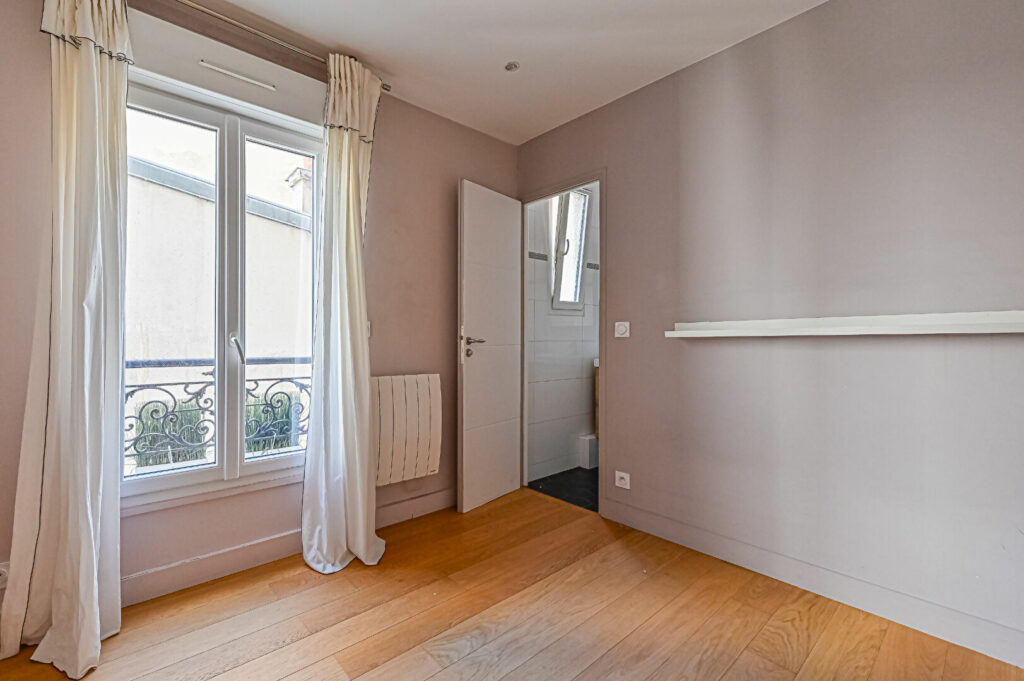 Appartement Paris 2 pièce(s) 31.62 m2 - Léon Immobilier