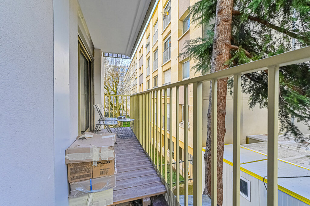 Appartement Paris 1 pièce(s) 21 m2 - Léon Immobilier