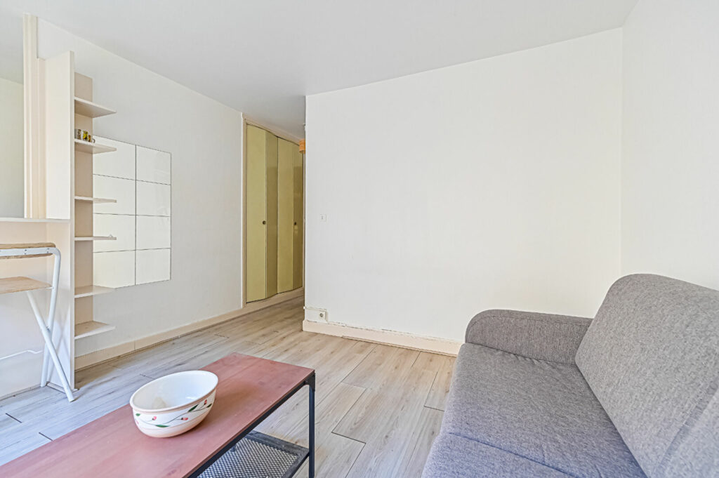 Appartement Paris 1 pièce(s) 21 m2 - Léon Immobilier