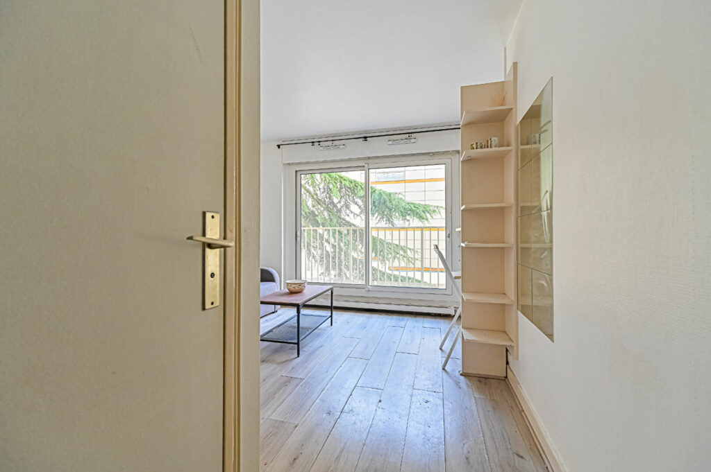 Appartement Paris 1 pièce(s) 21 m2 - Léon Immobilier
