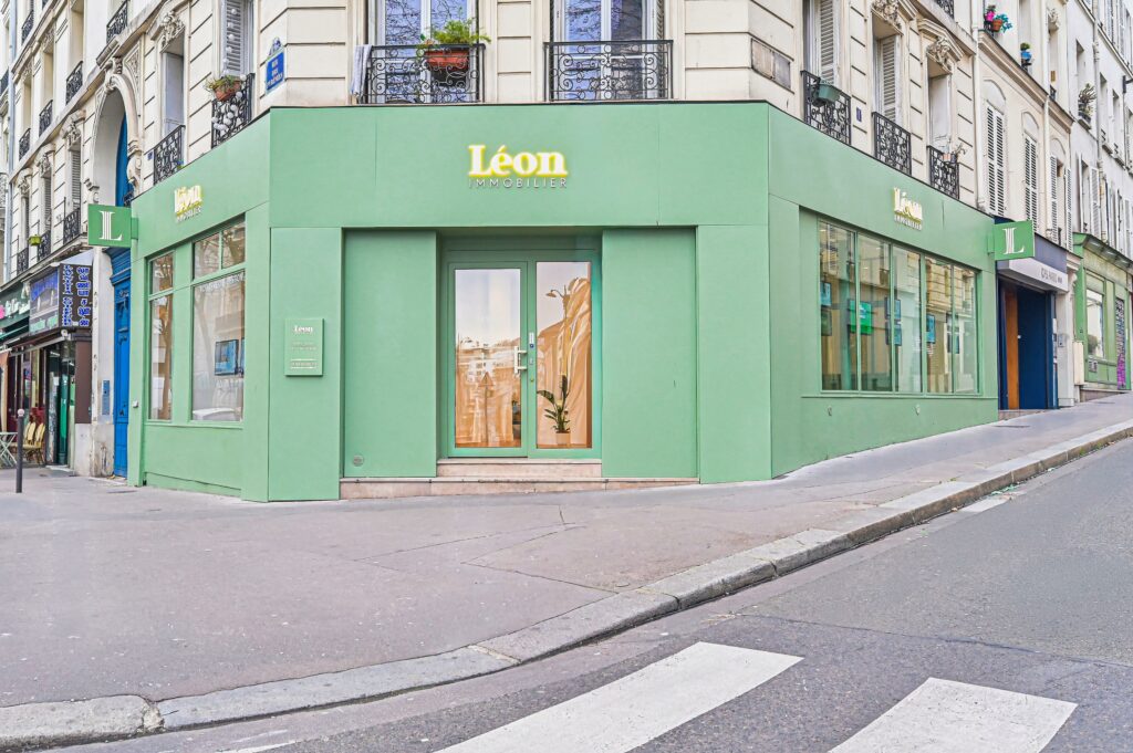 Façade de l'agence Léon Immobilier Paris 19/20 - quartier Jourdain