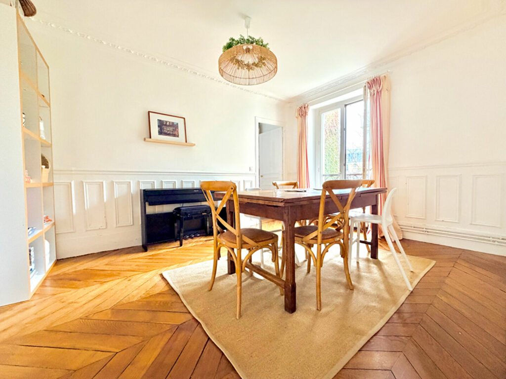 Appartement Paris 4 pièce(s) 79 m2 - Léon Immobilier