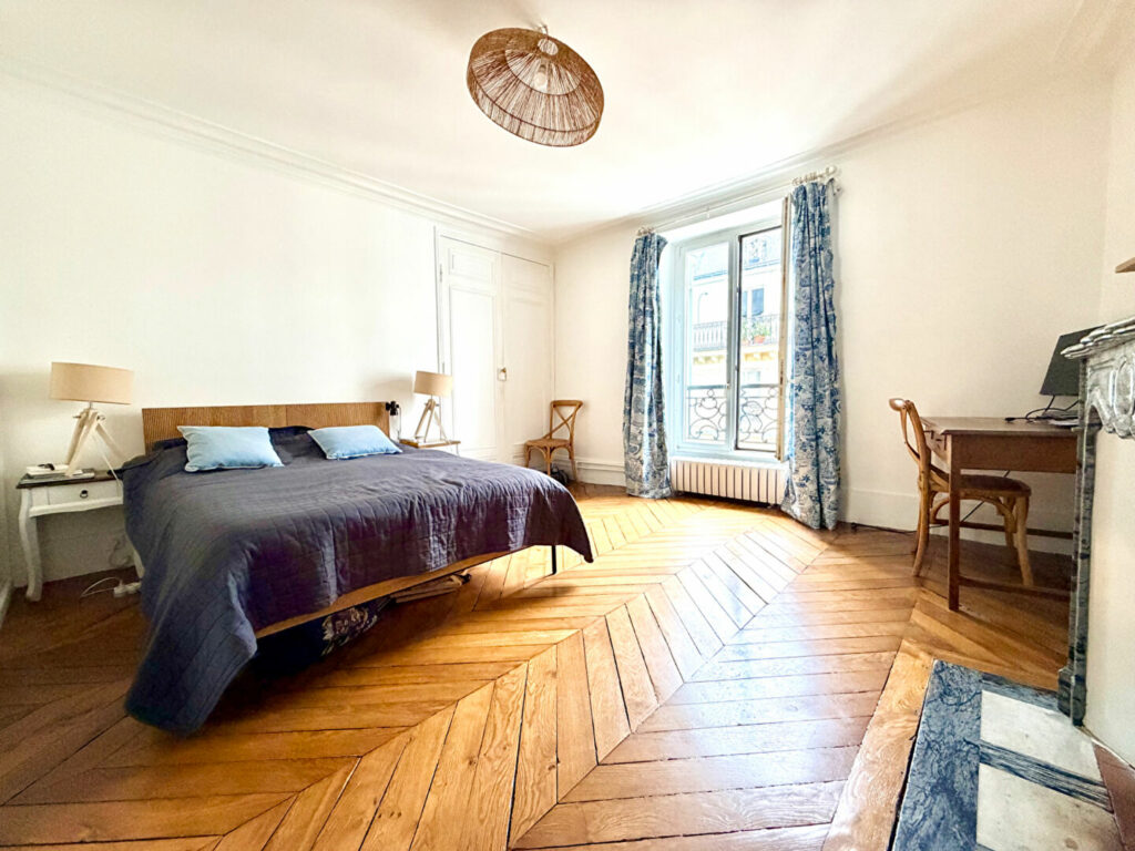 Appartement Paris 4 pièce(s) 79 m2 - Léon Immobilier