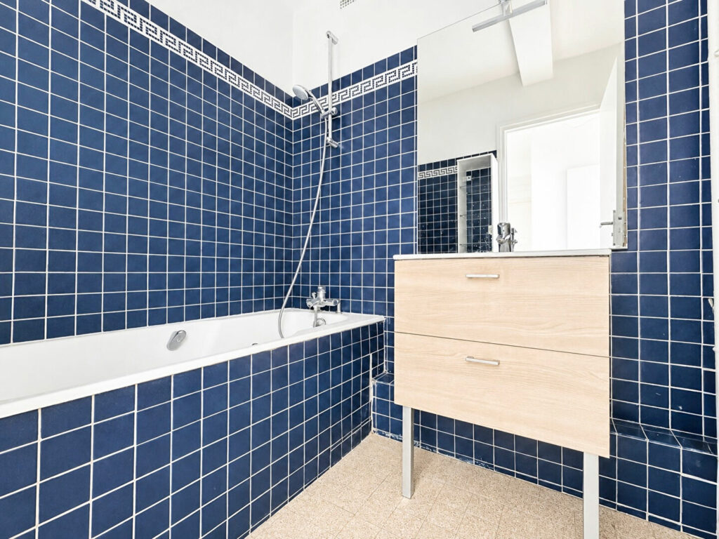 Appartement 2 pièces traversant de 45 m2 - Léon Immobilier