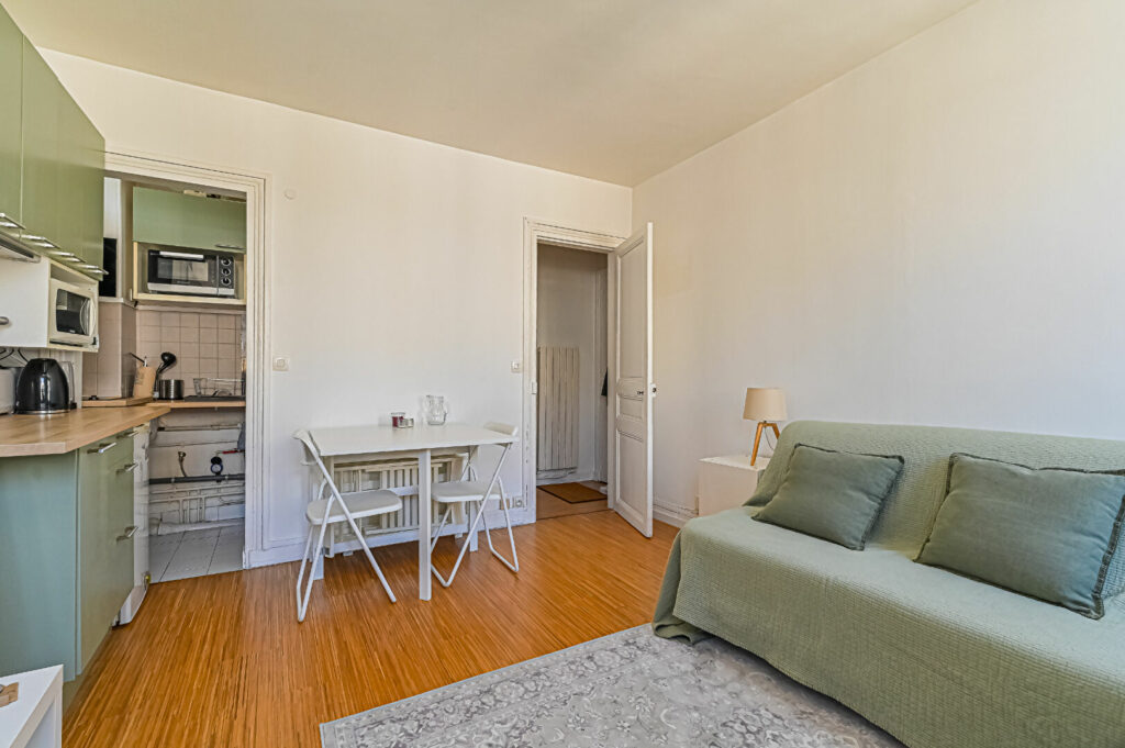 2 pièces au dernier étage, calme et lumineux, Paris 17e - Paris 17e - Léon Immobilier
