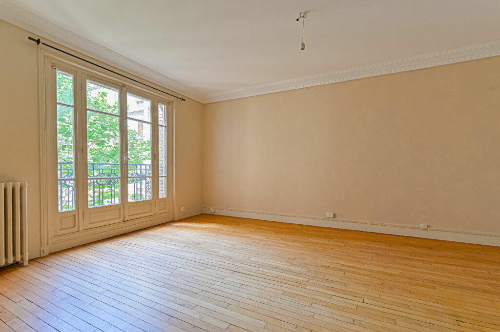 Appartement Paris 2 pièce(s) - Léon Immobilier