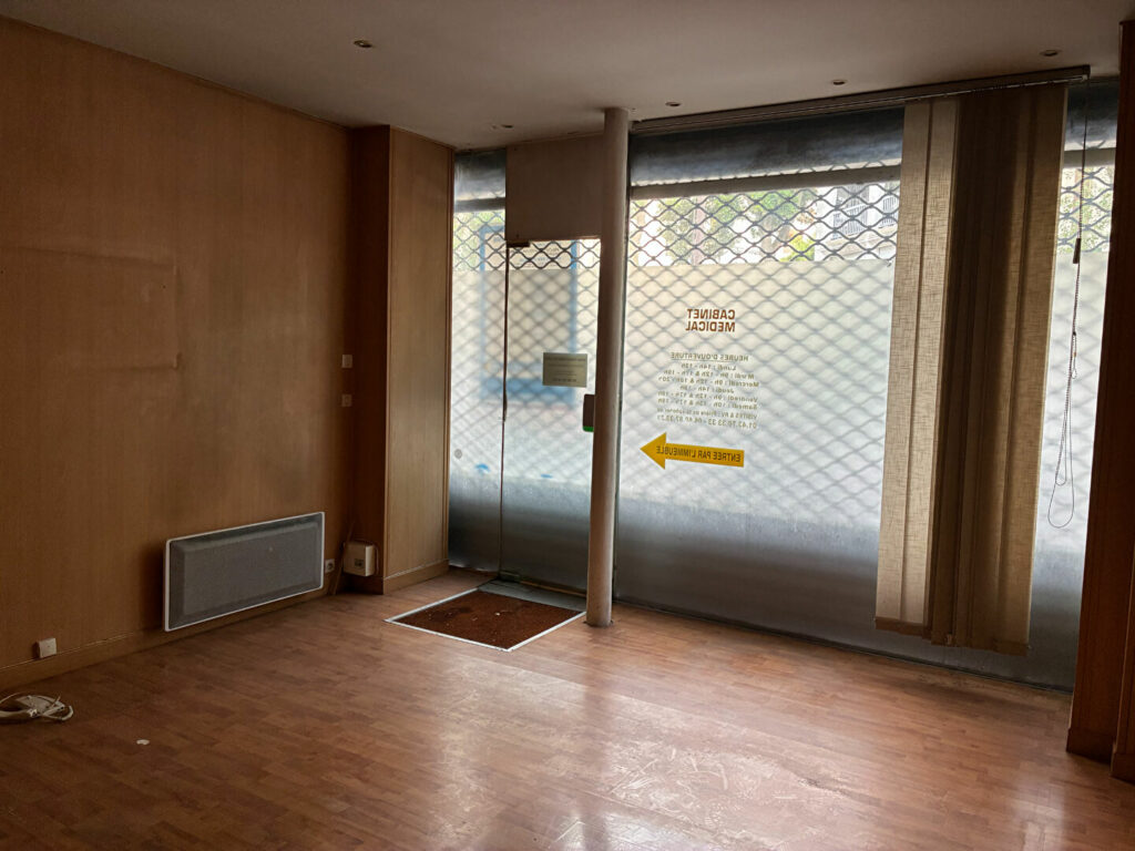 Local commercial à vendre – Paris 20 - Léon Immobilier