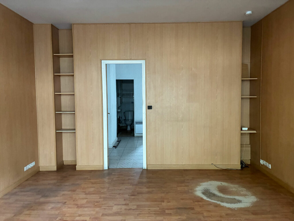 Local commercial à vendre – Paris 20 - Léon Immobilier