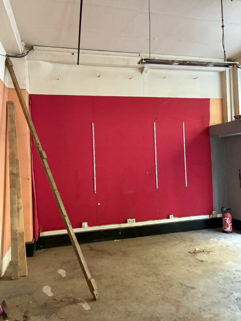 Grand local commercial à vendre – Paris 20 - Léon Immobilier