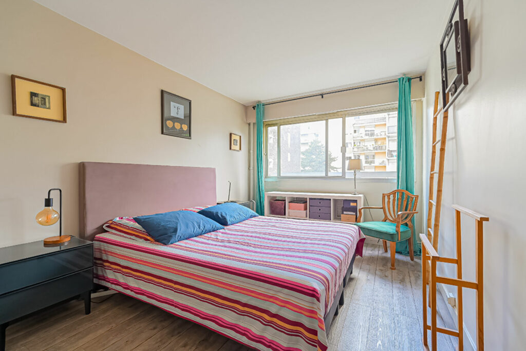 Appartement Paris 4 pièce(s) 89 m2 – 2EME ETAGE avec BALCON - Paris 18e - Léon Immobilier