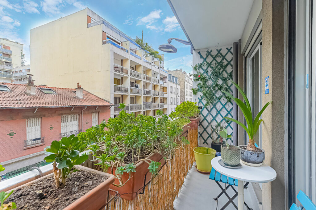 Appartement Paris 4 pièce(s) 89 m2 – 2EME ETAGE avec BALCON - Paris 18e - Léon Immobilier
