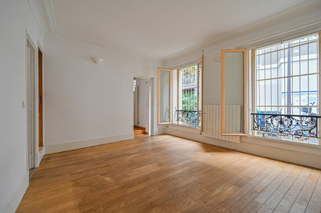 Maison Paris 4 pièce(s) 75 m2 - Paris 20e - Léon Immobilier