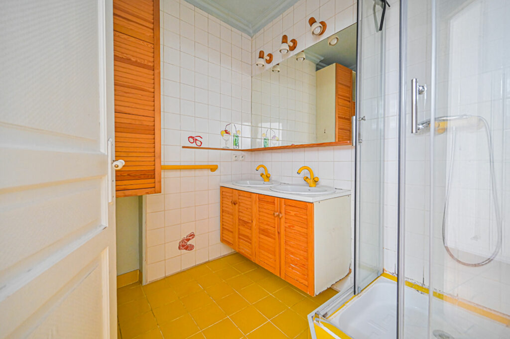 Maison Paris 4 pièce(s) 75 m2 - Paris 20e - Léon Immobilier