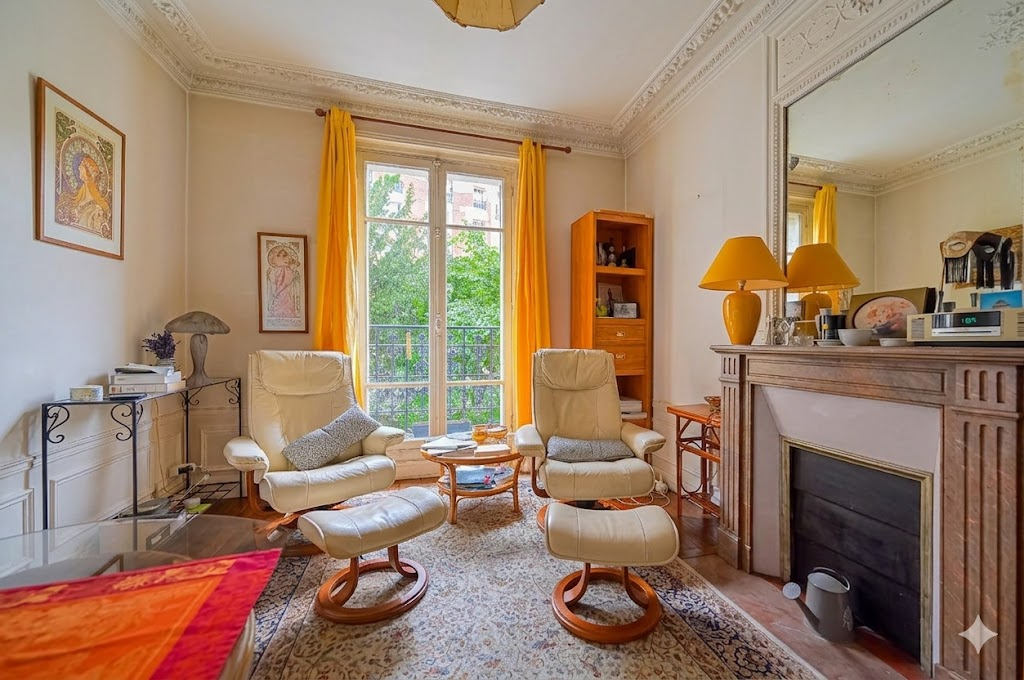 Appartement Paris 2 pièce(s) 45.56 m2 - Paris 18e - Léon Immobilier