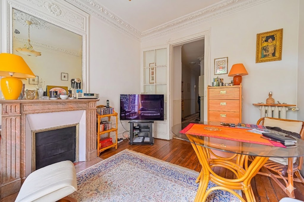 Appartement Paris 2 pièce(s) 45.56 m2 - Paris 18e - Léon Immobilier