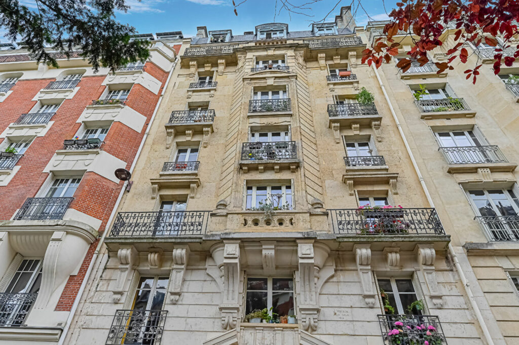 Appartement Paris 2 pièce(s) 45.56 m2 - Paris 18e - Léon Immobilier