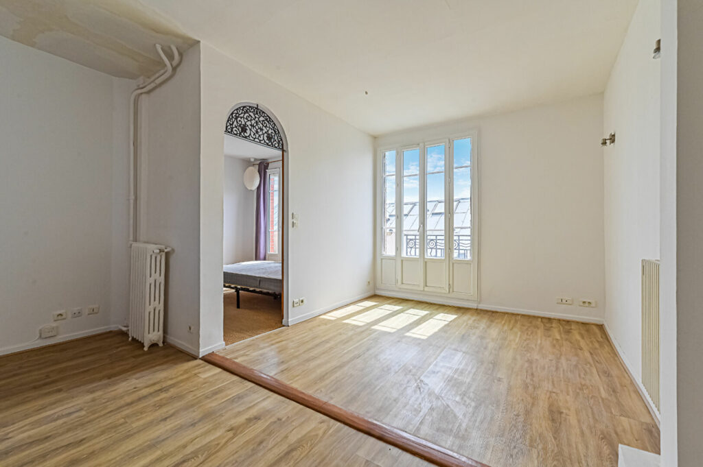 Appartement Paris 2 pièce(s) 43 m2 + Balcon JOURDAIN - Paris 19e - Léon Immobilier