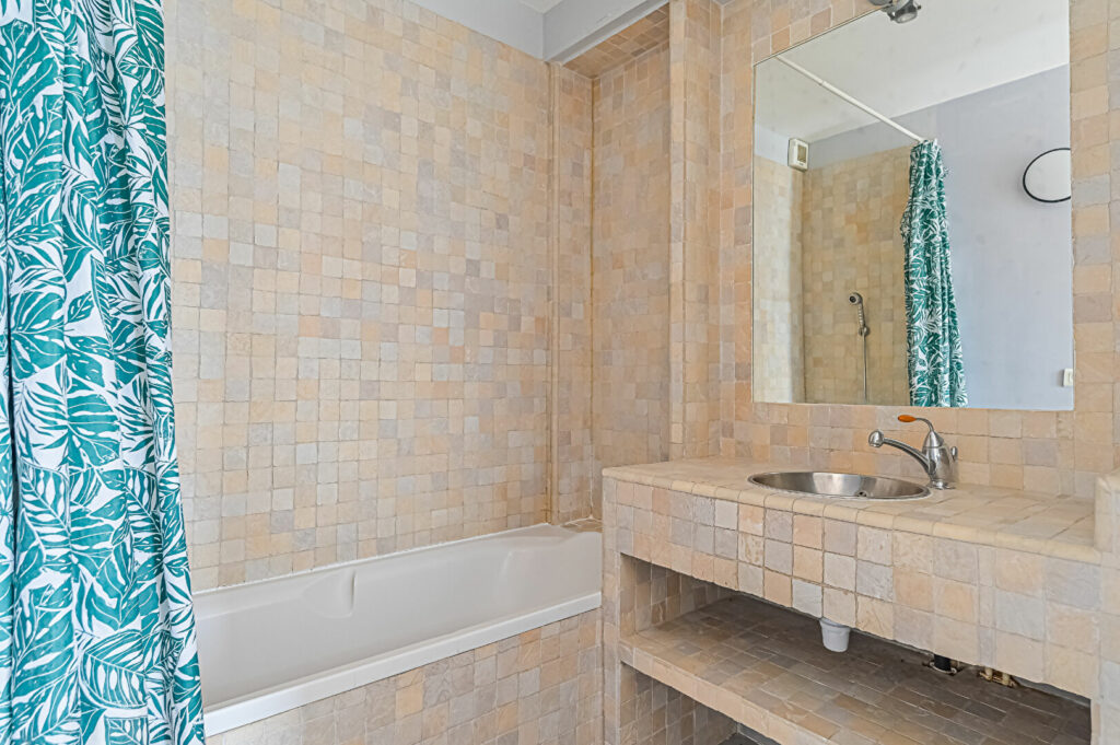 Appartement Paris 2 pièce(s) 43 m2 + Balcon JOURDAIN - Paris 19e - Léon Immobilier