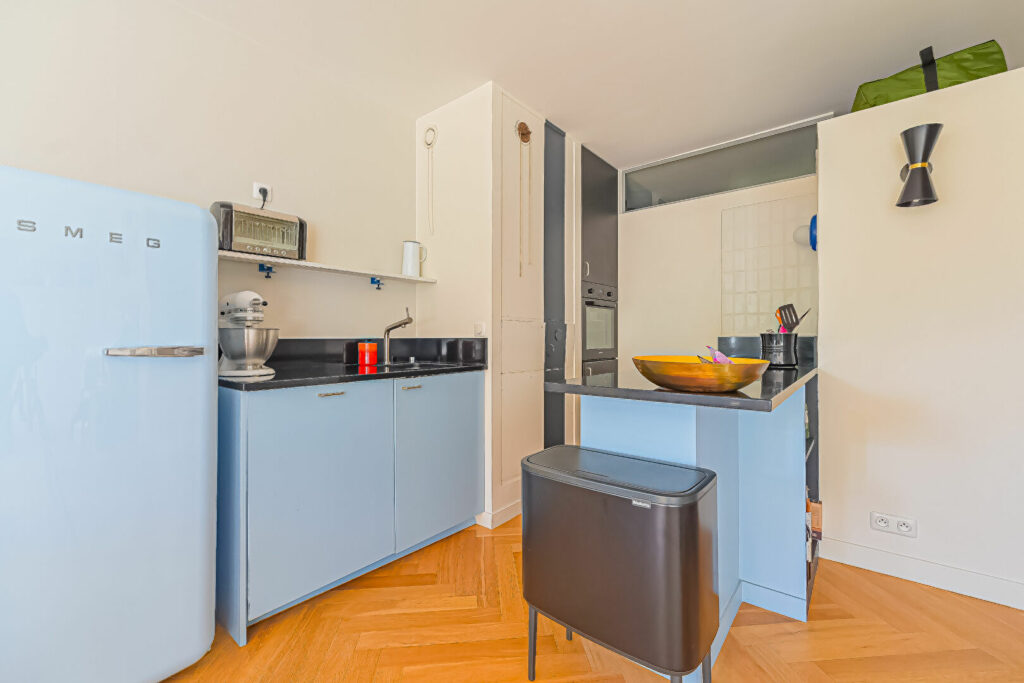 Appartement Paris 2 pièce(s) 56 m2 – BALCON - Paris 18e - Léon Immobilier