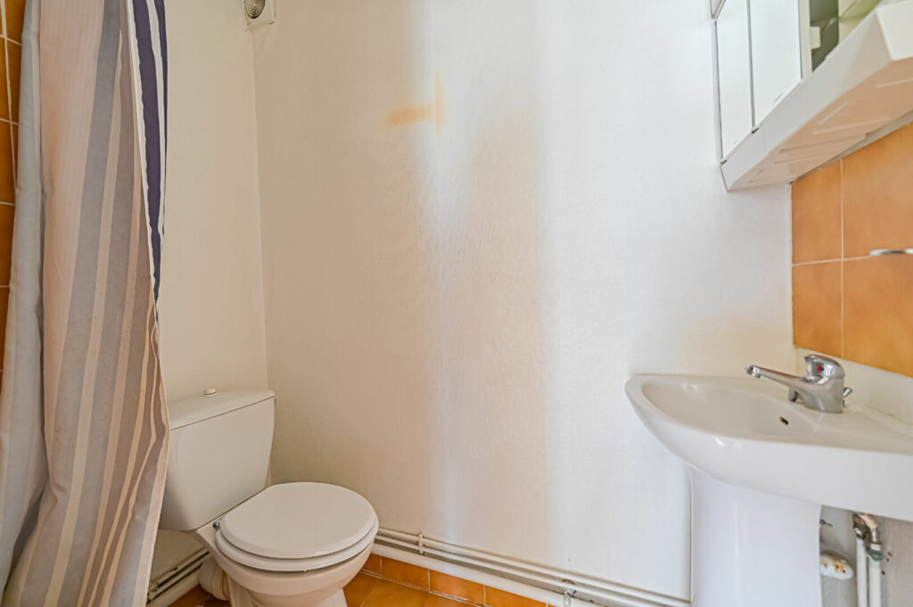 Appartement Paris 1 pièce(s) 26 m2 - Paris 18e - Léon Immobilier