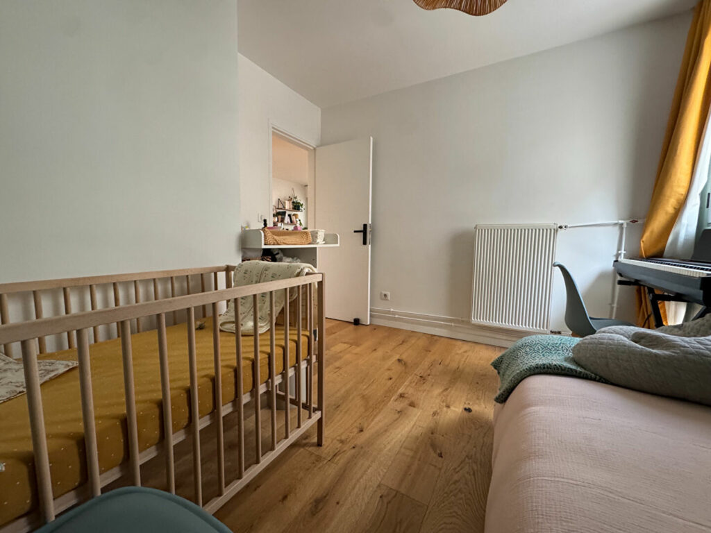 Appartement Paris 3 pièce(s) 64.62 m2 – Piscine, cave, parking - Paris 18e - Léon Immobilier