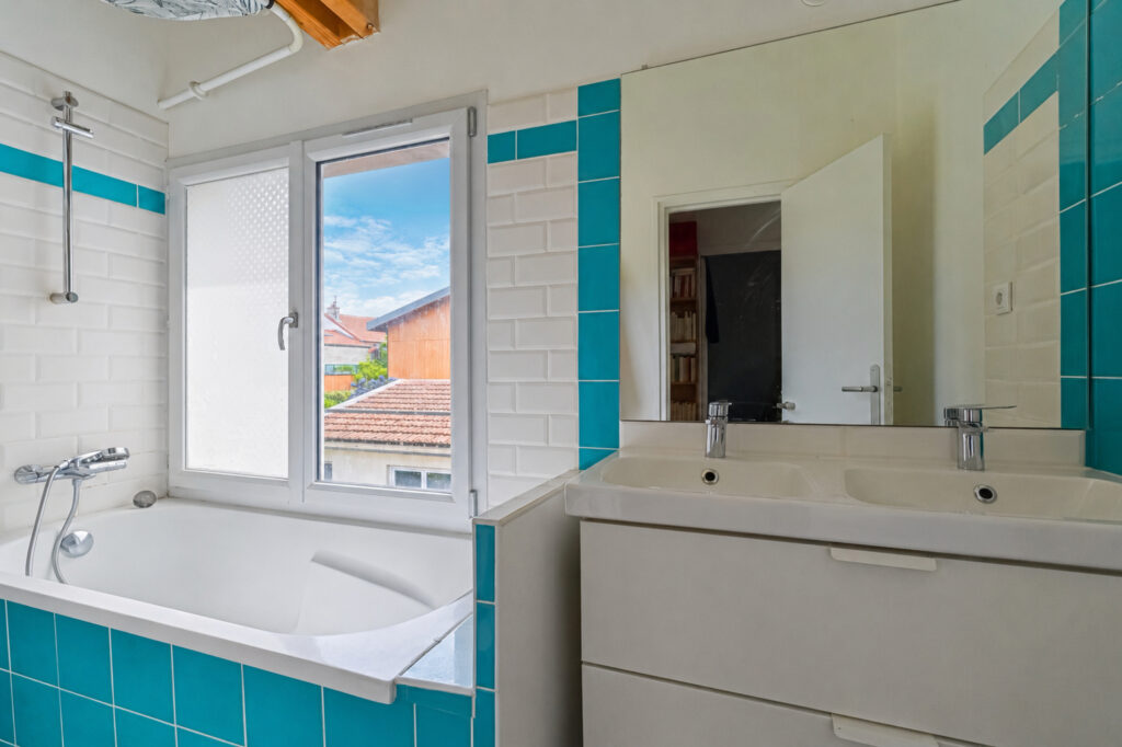 Maison Châtillon – 5 pièces – 140m2 - Léon Immobilier