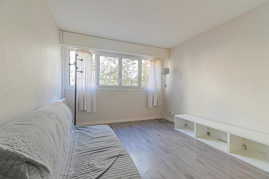 Appartement 2 pièce(s) 31.52 m2 - Paris 18e - Léon Immobilier