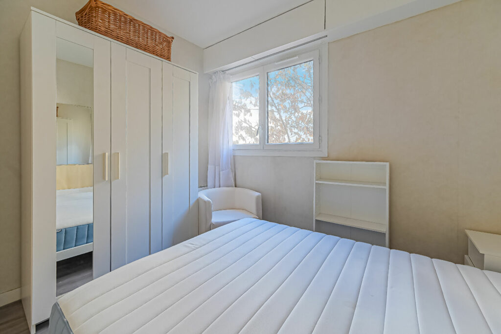 Appartement 2 pièce(s) 31.52 m2 - Paris 18e - Léon Immobilier