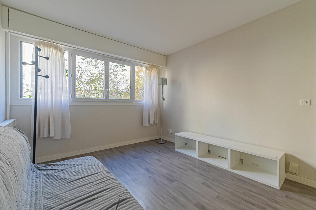 Appartement 2 pièce(s) 31.52 m2 - Paris 18e - Léon Immobilier