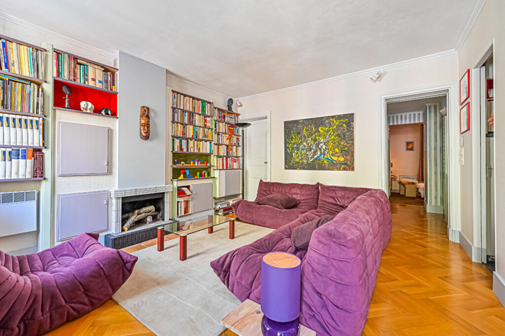 Appartement Paris 2 pièce(s) 46 m2 - Paris 18e - Léon Immobilier